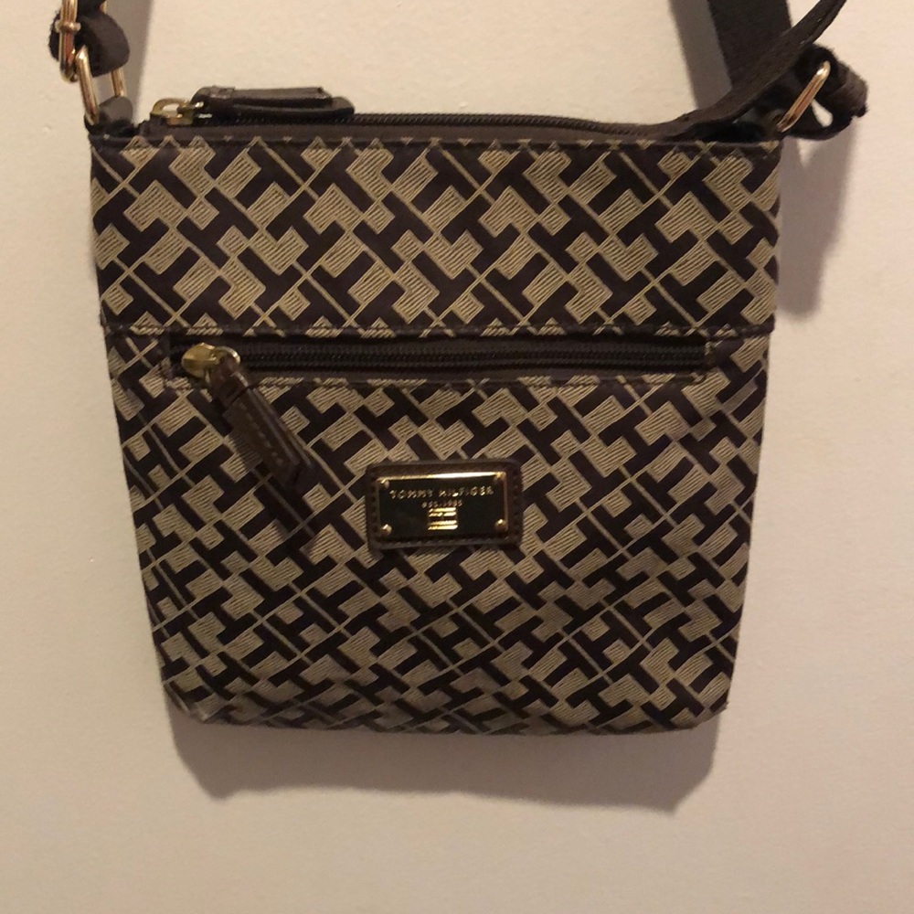TOMMY HILFIGER crossbody bag